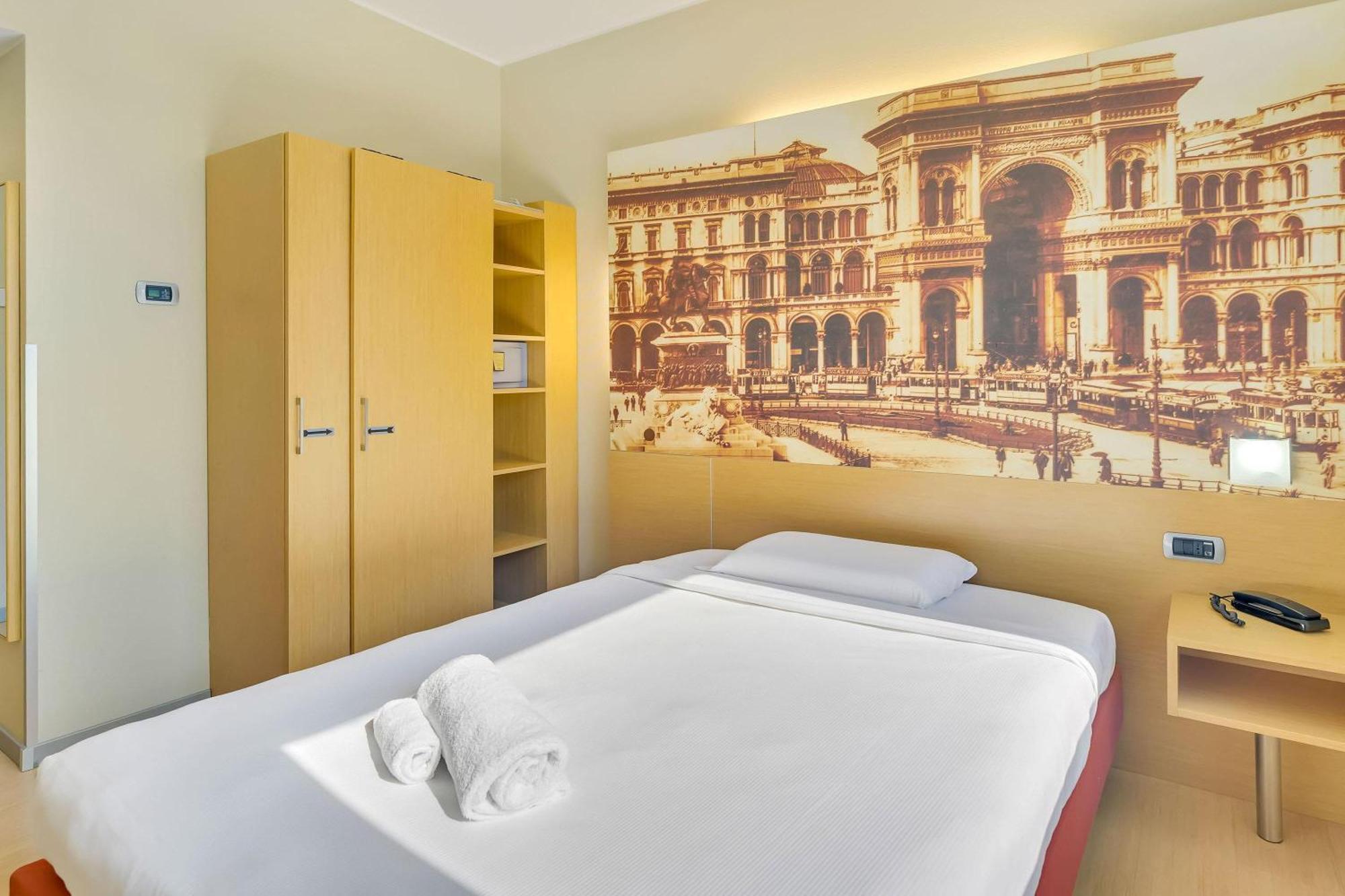 Queen Single Room